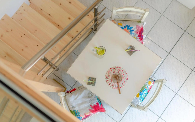 Happiness Apartments