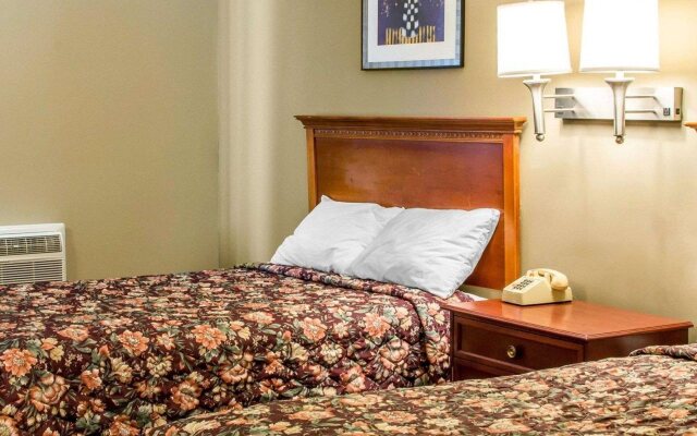 Отель Econo Lodge Warrensville Heights
