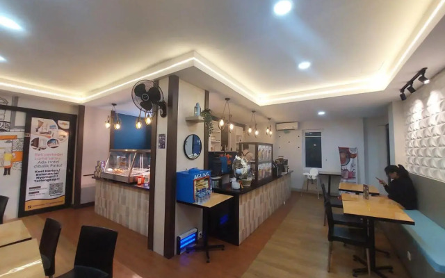 Behomy Corner 8 Lippo Karawaci