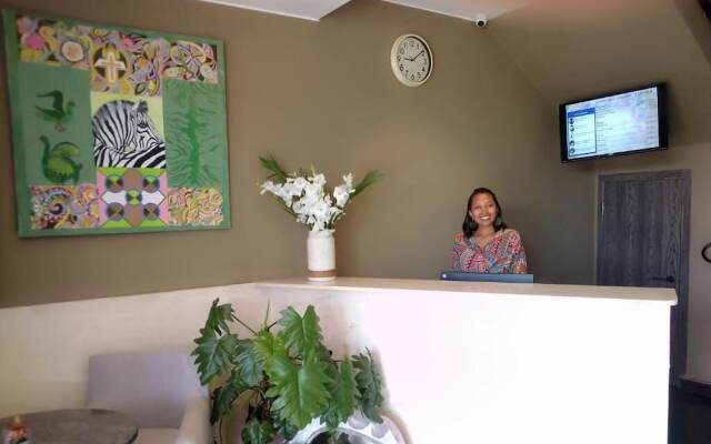 Fly Inn Madagascar Hotel