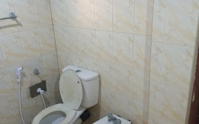 Amaya Hostel and Restaurant