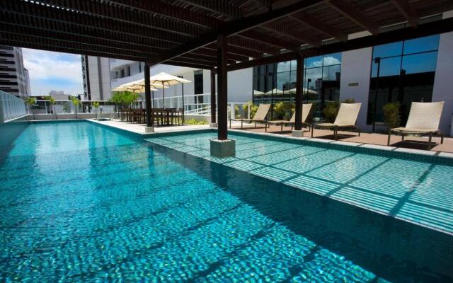 Astron Suítes Mondial Salvador by Nobile