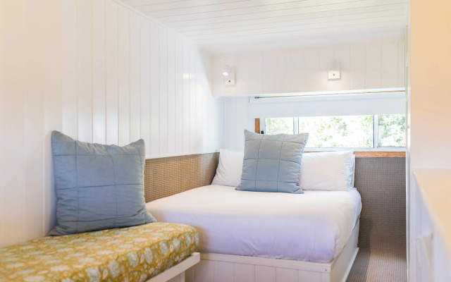 Surfside Cudmirrah Beach