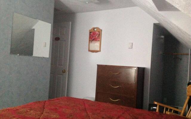 10th Avenue Guest House & Suites