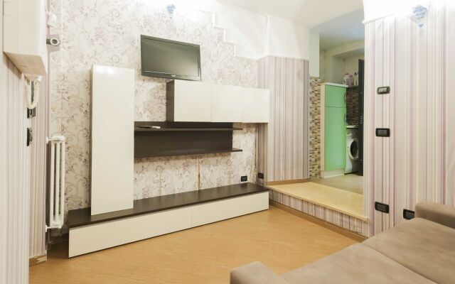 lolART - Tiburtina Station