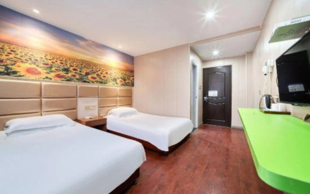 Kuocang Express Hotel