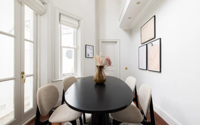 The Kensington Wonder - Stunning 2bdr Flat With Patios