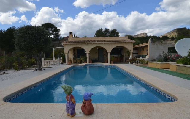 Belvilla by OYO Casa Nido Ca!lido