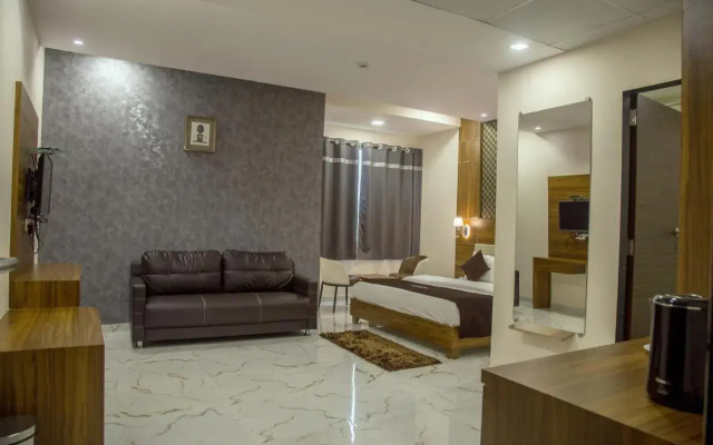 Vadpadraka Hotel And Resort