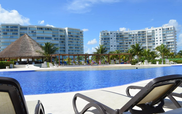 Amara Cancun Beachfront Condos
