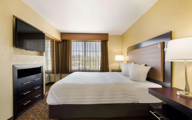 Best Western Escondido Hotel