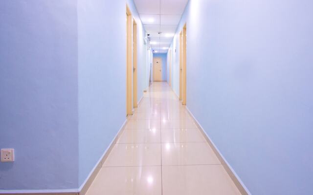 Hotel 22 Northport by OYO Rooms