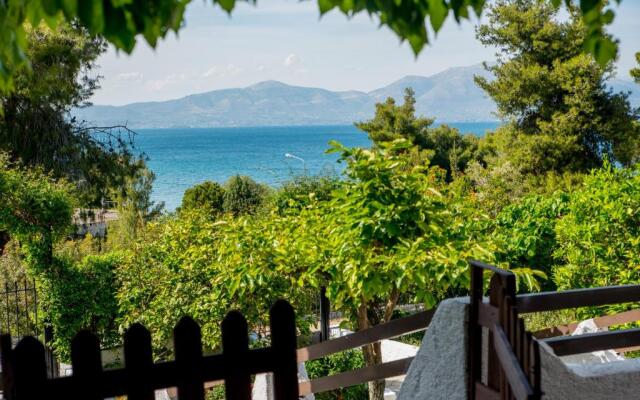 ILIOCHARI sea view apartments Oropos - Kalamos