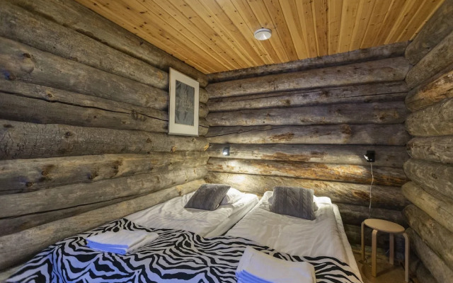 Kuukkeli Log Houses Villa Aurora (Pupula)
