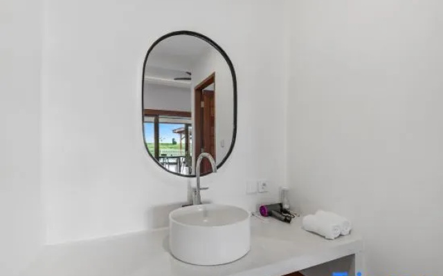 The R Villa Swantika – Bathroom – Pererenan
