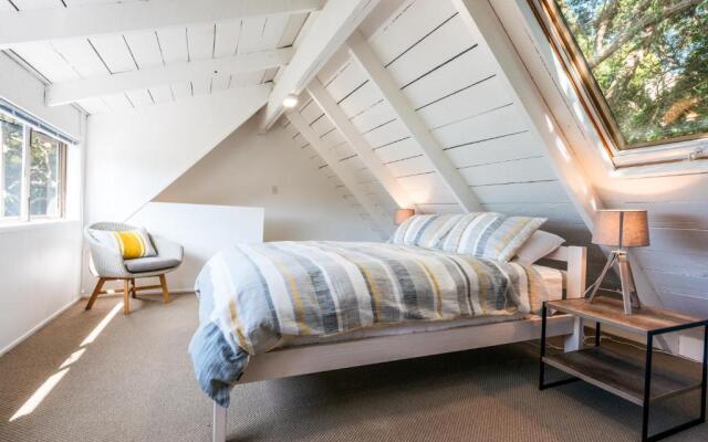 Kina Cottage