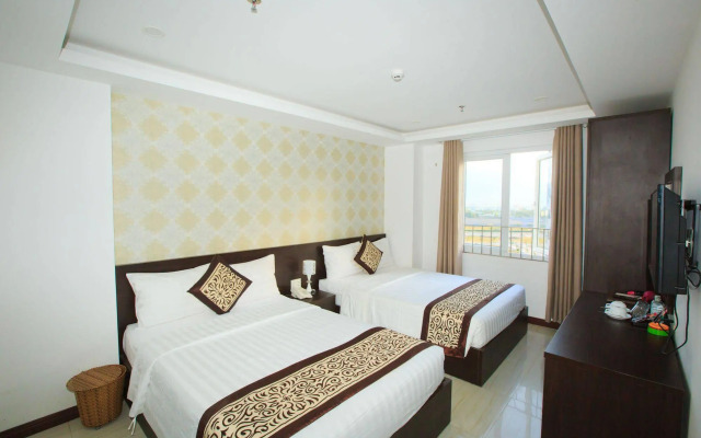 Lucky Star Hotel