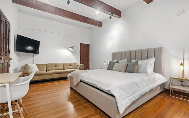 Otium Rentals Penthouse w 2 Terraces