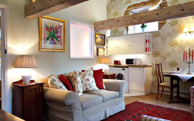 River Nene Cottages