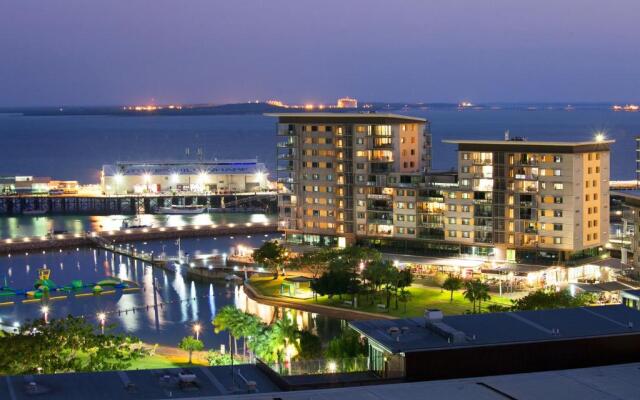 Saltwater Suites - 1,2 & 3 Bed Waterfront Apartments
