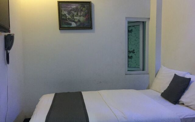 Khue My Hotel