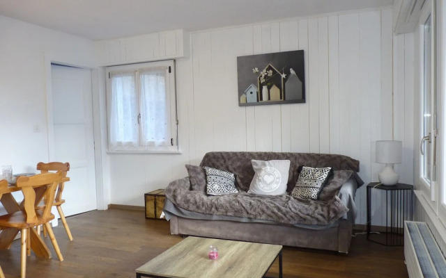 Apartment Domino B 48