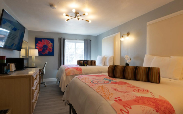 Dragonfly Inn and Suites