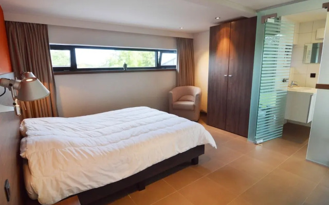 Luxurious Holiday Home in Profondeville Ardennes
