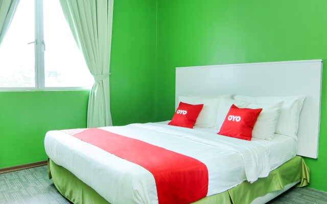 OYO 89848 Link Boutique Hotel