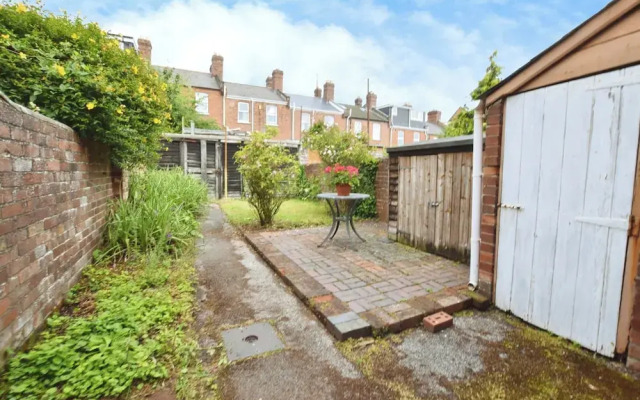 Exeter Terrace Retreat - 4 Bedroom House