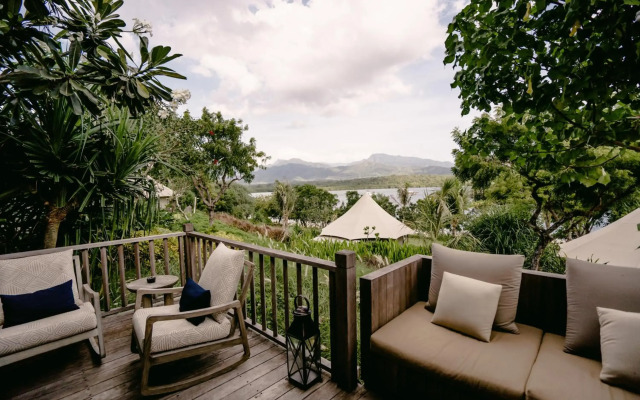 Menjangan Dynasty Resort