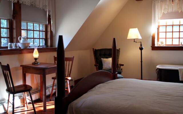 1712 House