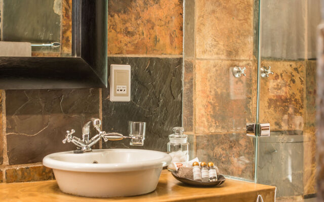 Karongwe- Shiduli Safari Lodge