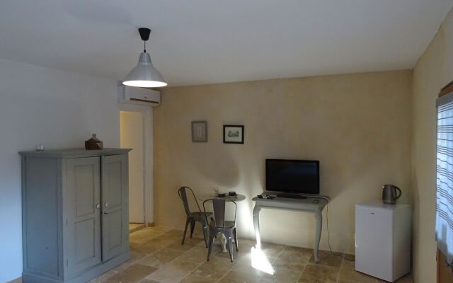 Clos St Pierre de Fraisse
