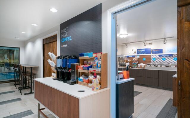 Holiday Inn Express Hotel & Suites ELKINS by IHG