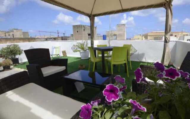 Orfani Apartments