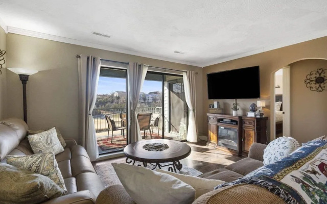 New Listing Twedt's Retreat - Balcony Views