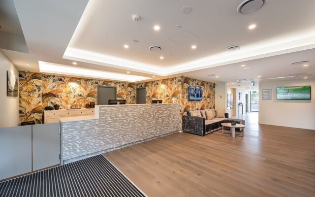 LQ Queenstown by Wyndham
