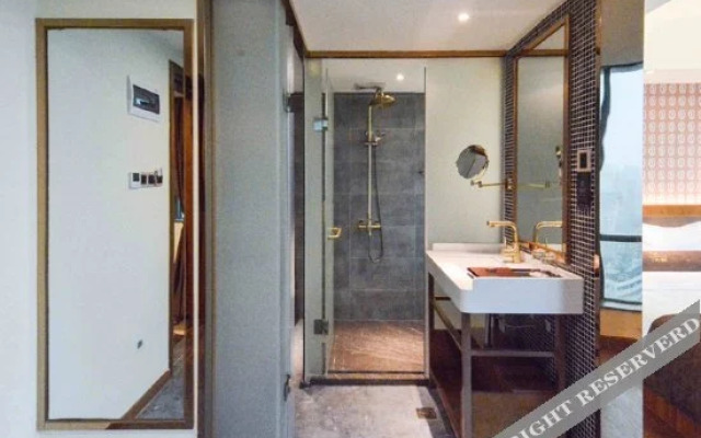 Victory Hotel (Beijing Road Pedestrian Street)