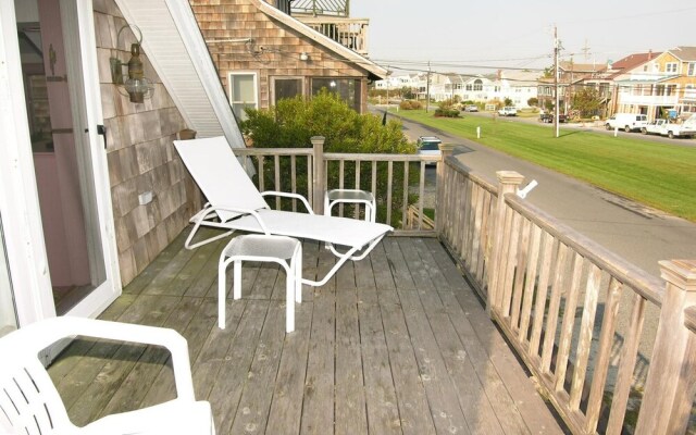 Sassafras House 104 Oceanview by Long & Foster