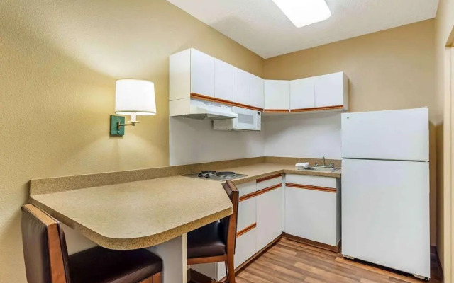 Extended Stay America Select Suites Chicago Vernon Hills Lin