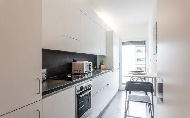 FLH Expo Modern Flat with Balcony