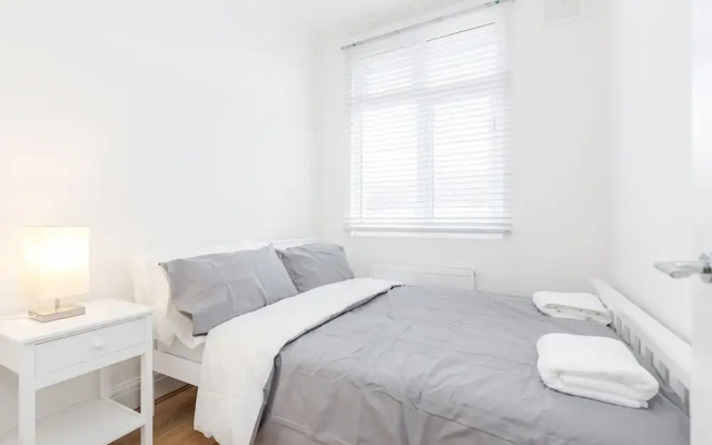 Modern & Spacious 3BR Terraced House