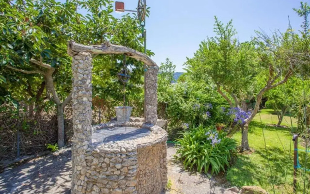 Pretty Villa With View