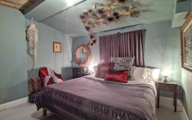 The Captain's Quarters