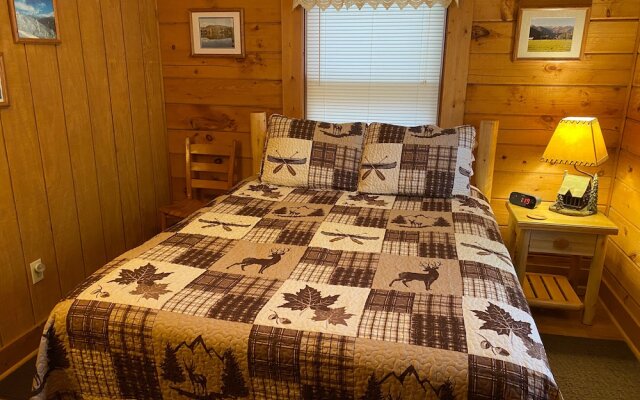 Misty Creek Log Cabins