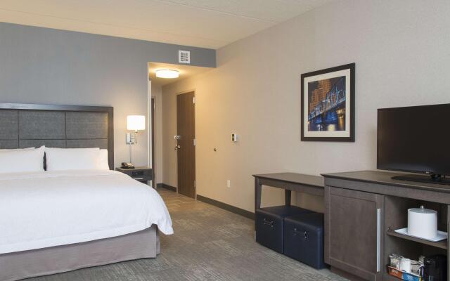 Hampton Inn & Suites Grand Rapids Downtown