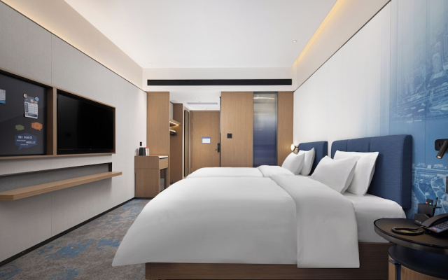 Hampton by Hilton Guangzhou Xintang Railway Station
