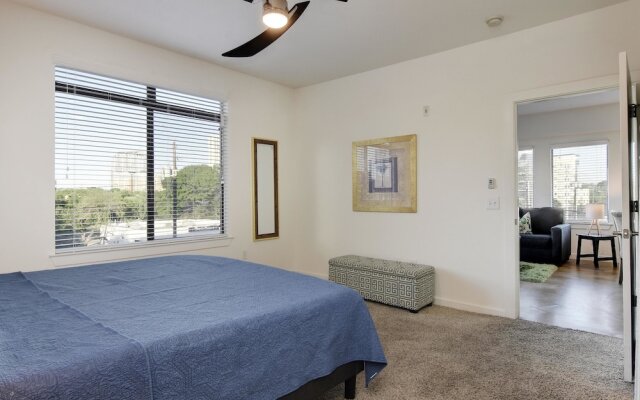 StayLo Luxury 2 Bedroom Apartment