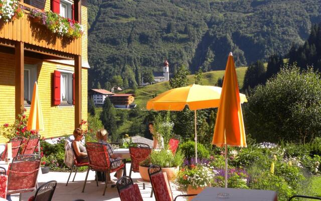 Hotel Alpenblume